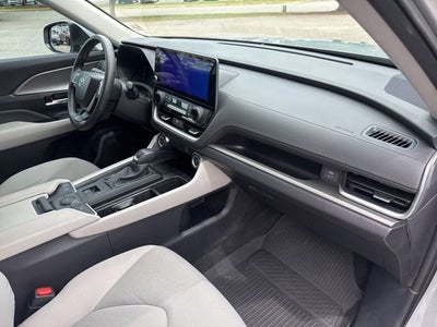 2025 Toyota Grand Highlander LE