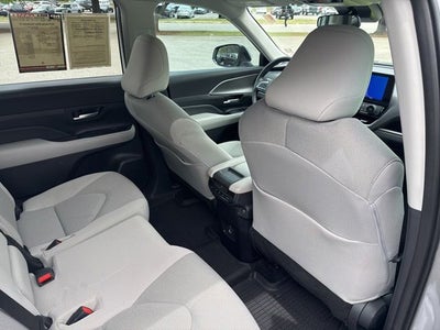 2025 Toyota Grand Highlander LE