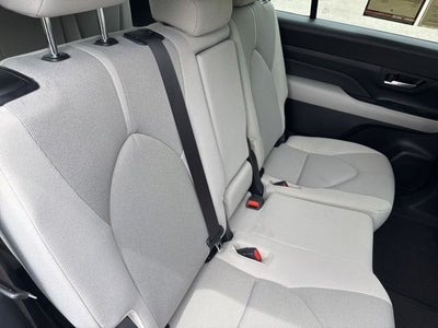 2025 Toyota Grand Highlander LE