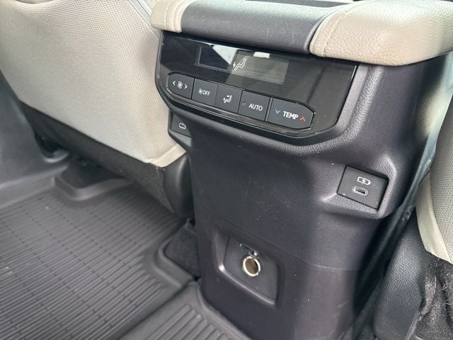 2025 Toyota Grand Highlander LE
