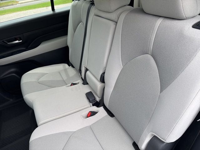 2025 Toyota Grand Highlander LE