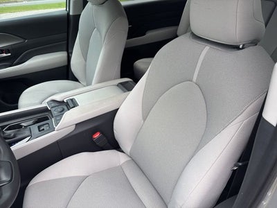 2025 Toyota Grand Highlander LE