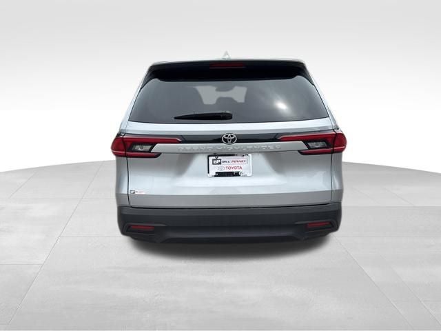 2025 Toyota Grand Highlander LE