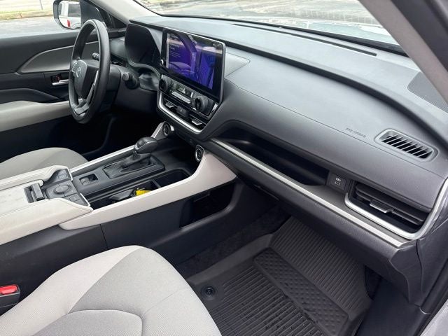 2025 Toyota Grand Highlander LE