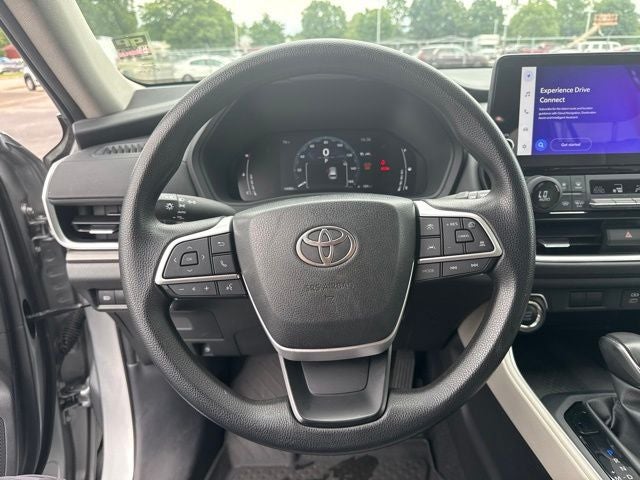 2025 Toyota Grand Highlander LE