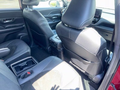 2024 Toyota Grand Highlander Hybrid MAX Platinum