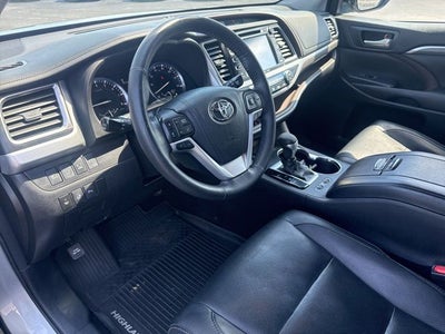 2017 Toyota Highlander Limited Platinum