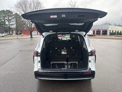 2025 Toyota Sienna Platinum 7 Passenger