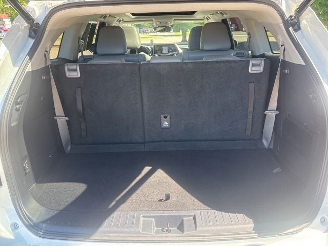 2021 Toyota Highlander Hybrid Platinum