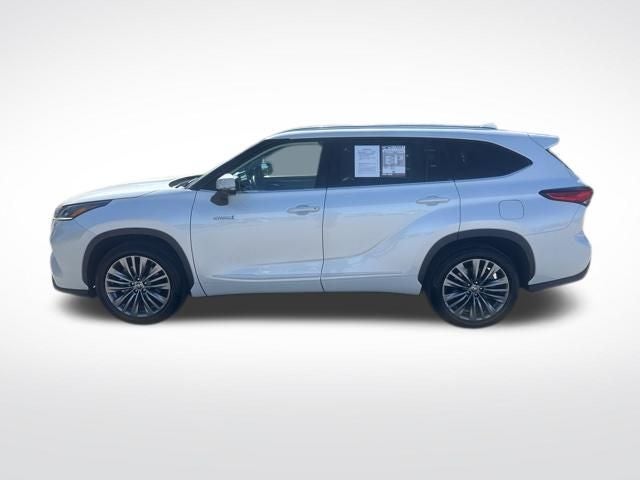 2021 Toyota Highlander Hybrid Platinum
