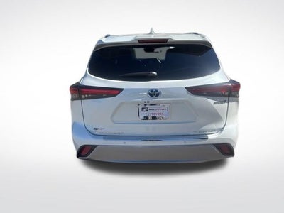 2021 Toyota Highlander Hybrid Platinum