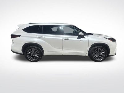 2021 Toyota Highlander Hybrid Platinum
