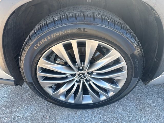 2020 Toyota Highlander Platinum