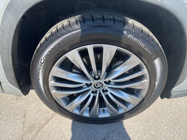 2020 Toyota Highlander Platinum
