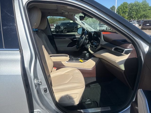 2020 Toyota Highlander Platinum