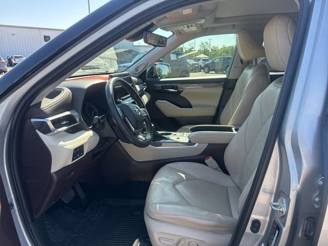 2020 Toyota Highlander Platinum