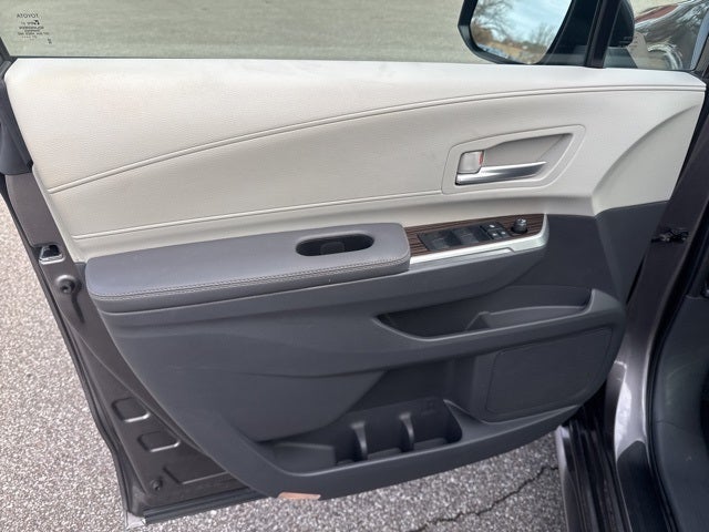 2022 Toyota Sienna XLE 8 Passenger