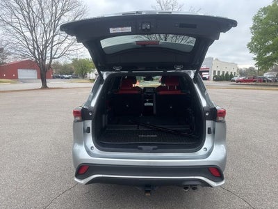 2022 Toyota Highlander XSE