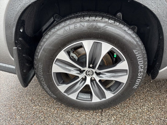 2025 Toyota Highlander Hybrid XLE