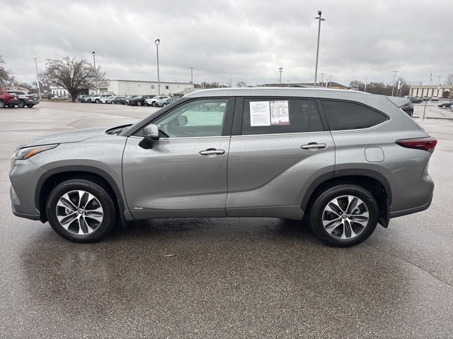 2025 Toyota Highlander Hybrid XLE