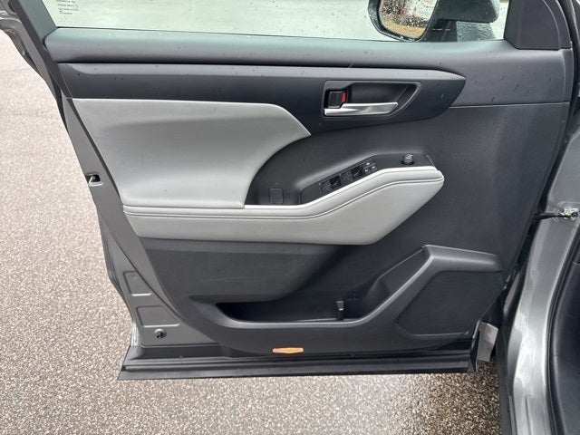 2025 Toyota Highlander Hybrid XLE