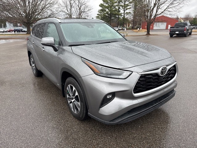 2025 Toyota Highlander Hybrid XLE