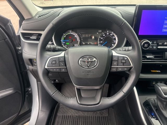 2025 Toyota Highlander Hybrid XLE