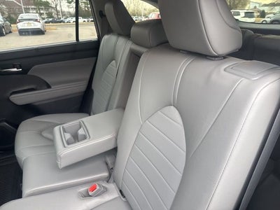2023 Toyota Highlander XLE