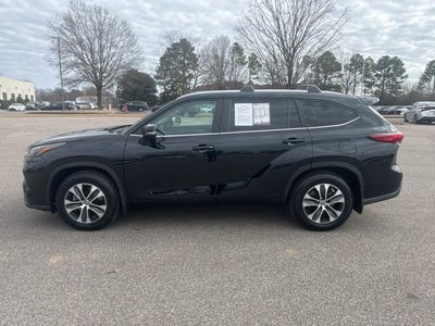 2023 Toyota Highlander XLE