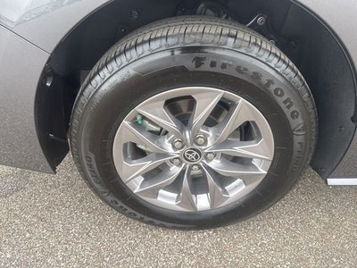 2025 Toyota Sienna LE 8 Passenger