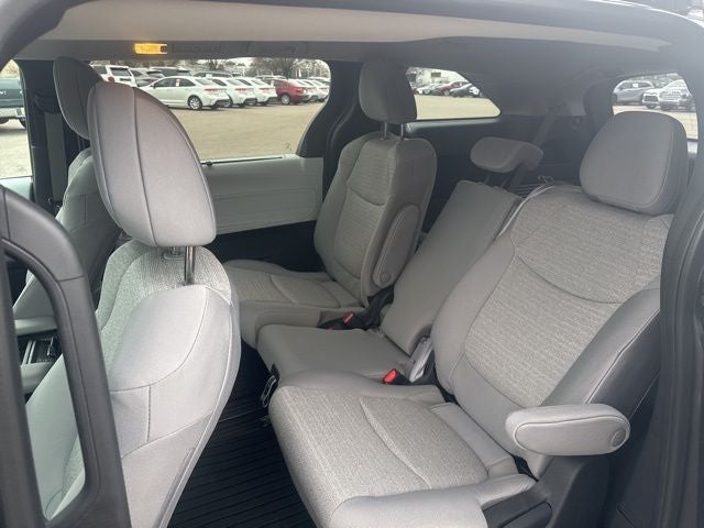 2025 Toyota Sienna LE 8 Passenger