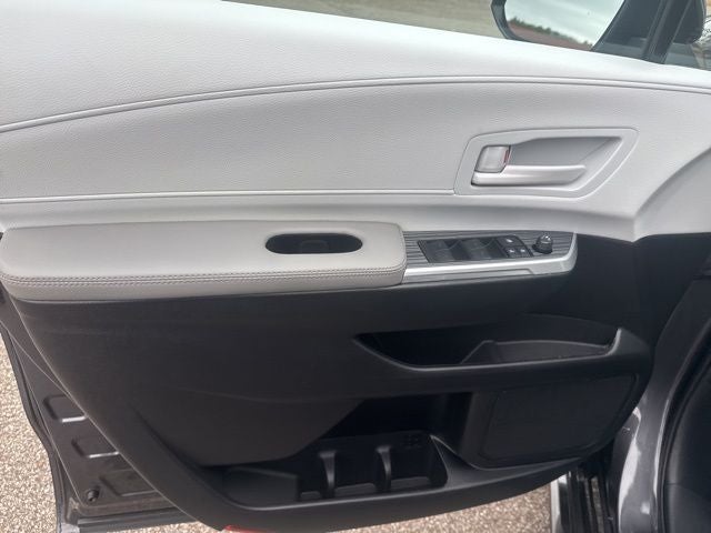 2025 Toyota Sienna LE 8 Passenger