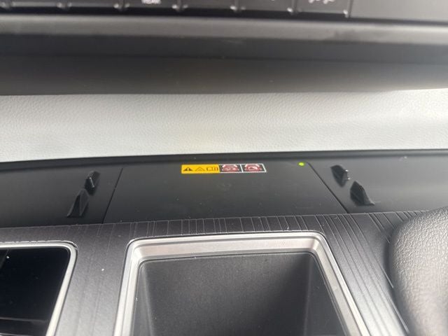 2025 Toyota Sienna LE 8 Passenger