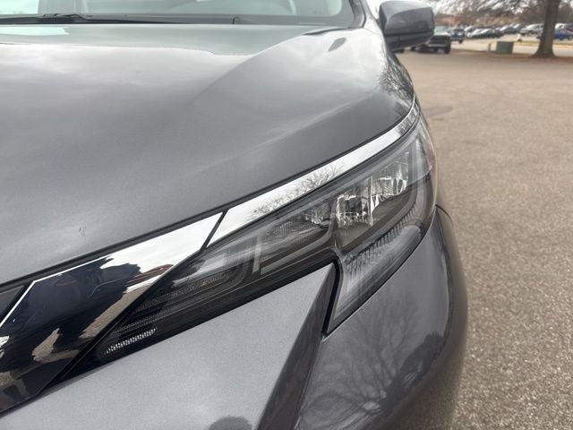 2025 Toyota Sienna LE 8 Passenger