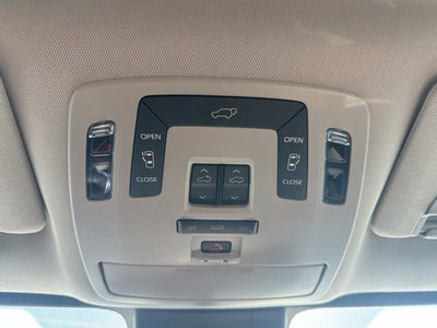 2023 Toyota Sienna XLE 7 Passenger