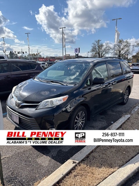 2019 Toyota Sienna XLE