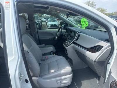 2020 Toyota Sienna XLE 7 Passenger