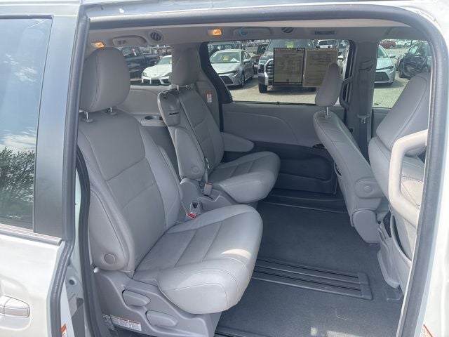 2020 Toyota Sienna XLE 7 Passenger