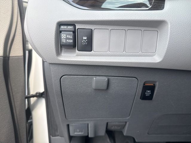 2020 Toyota Sienna XLE 7 Passenger