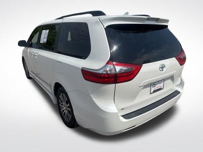 2020 Toyota Sienna XLE 7 Passenger
