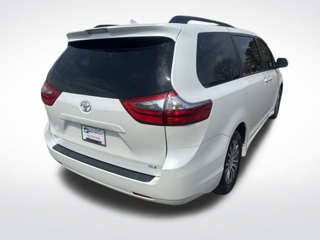 2020 Toyota Sienna XLE 7 Passenger