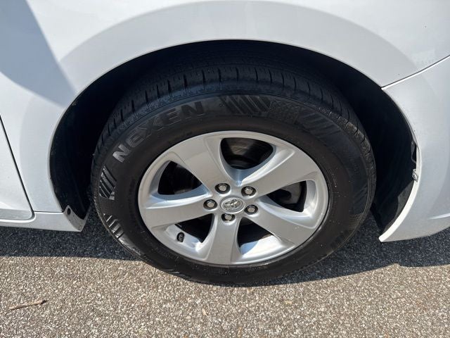 2015 Toyota Sienna L 7 Passenger