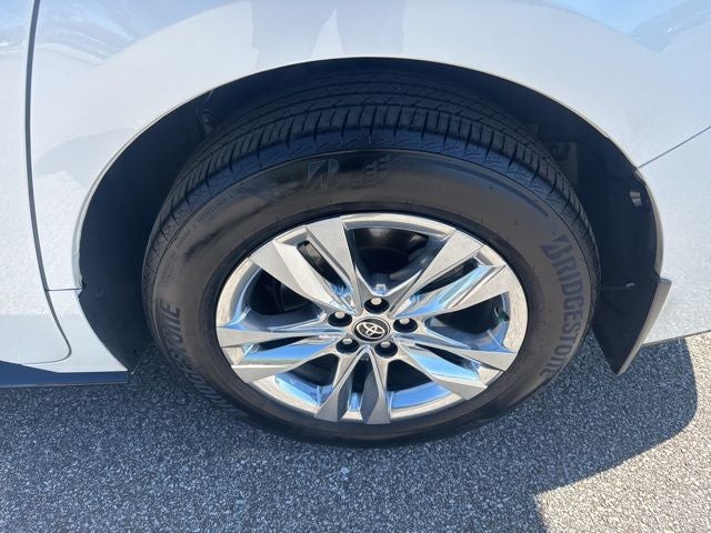 2025 Toyota Sienna Limited 7 Passenger