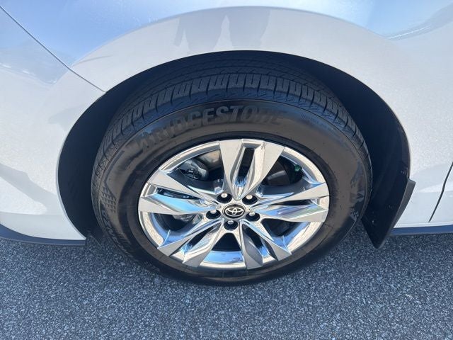 2025 Toyota Sienna Limited 7 Passenger