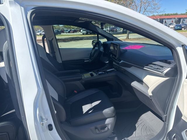 2025 Toyota Sienna Limited 7 Passenger