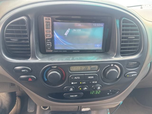 2005 Toyota Sequoia SR5