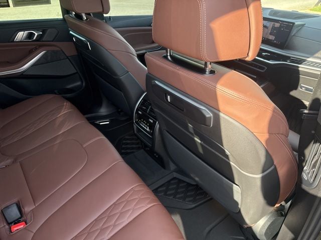 2025 BMW X5 M60i