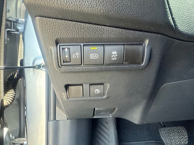 2023 Toyota Corolla Cross Hybrid SE