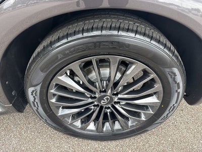 2023 INFINITI QX80 Premium Select