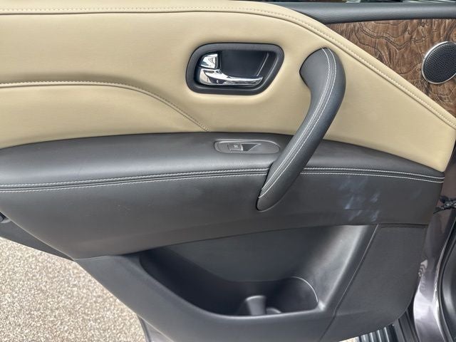 2023 INFINITI QX80 Premium Select